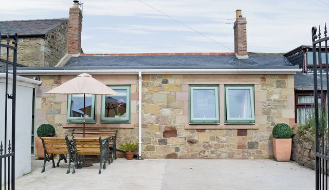 2 bedroom accommodation in Seahouses