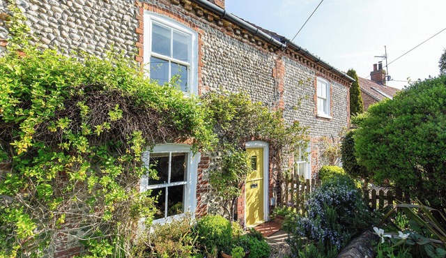2 bedroom accommodation in Stiffkey