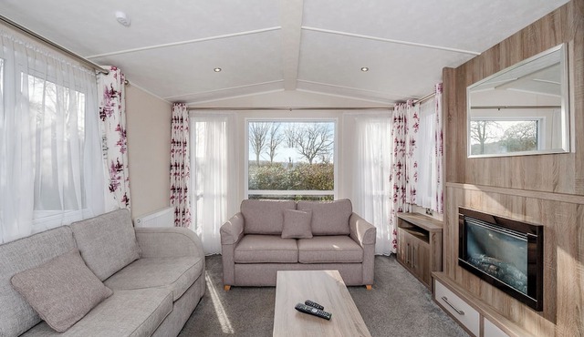 2 bedroom accommodation in Woodbury