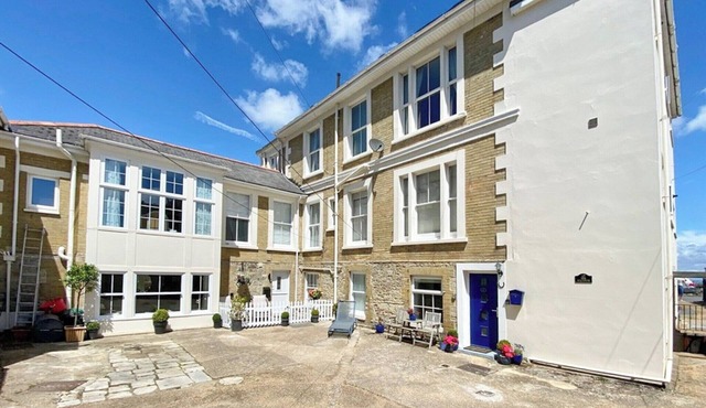 2 bedroom accommodation in Seaview