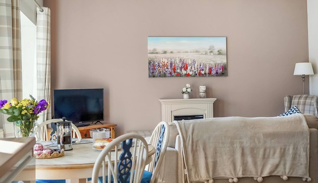 2 bedroom accommodation in Knitsley, near Lanchester