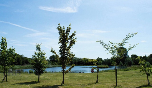 2 bedroom accommodation in Wyton