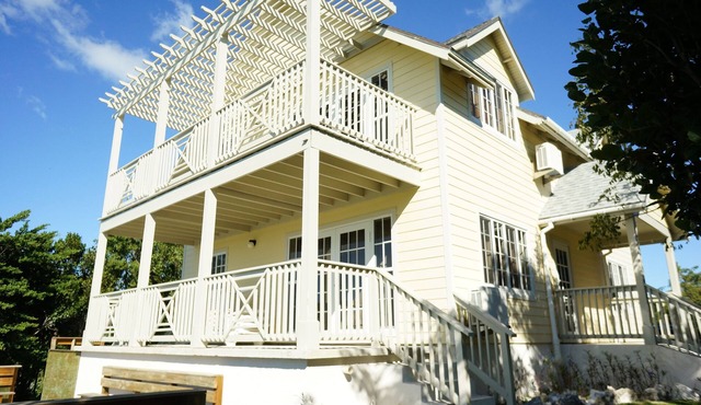 2 Bedroom Ocean Cliff, The Point North, Island Seaside Suites