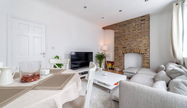 2 Bedroom Duplex Apartment