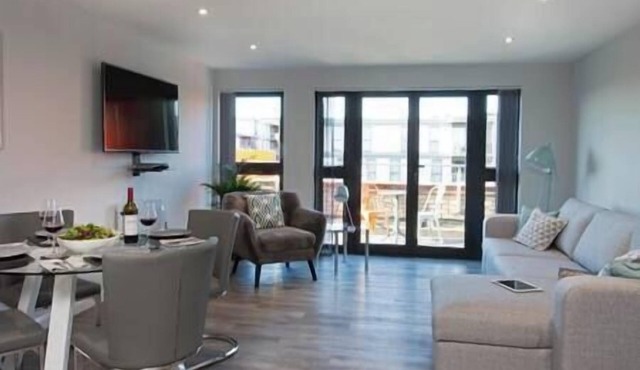 2 bedroom Penthouse - Sleeps up to 6 with double beds and double sofa bed