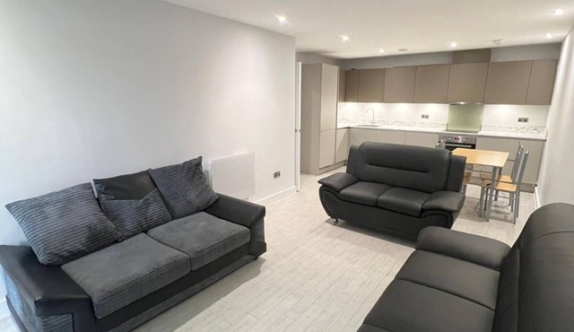 2 Bedroom Slough