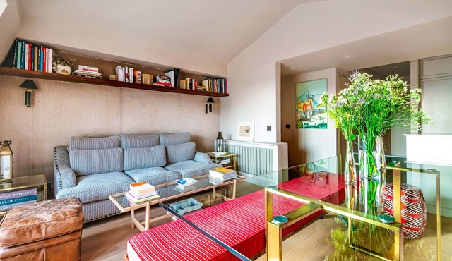 2 BR refurbishhed penthouse - Sloane Square Chelsea