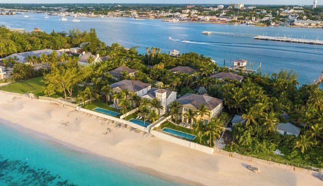 2 Luxury Villas| 2 Pools | Oceanfront | Beachfront