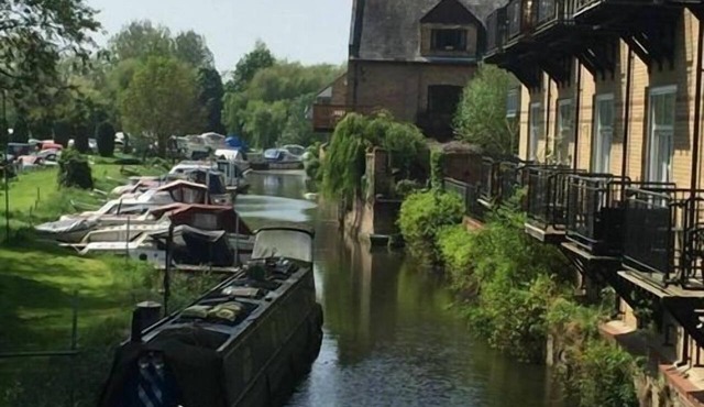 2 Marina Heights - St Neots
