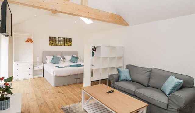 2 Welford Barns, Fordingbridge