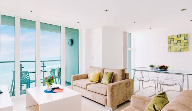 21 Rocklands- Fabulous sea views over Tolcarne Beach from private balcony, secure parking