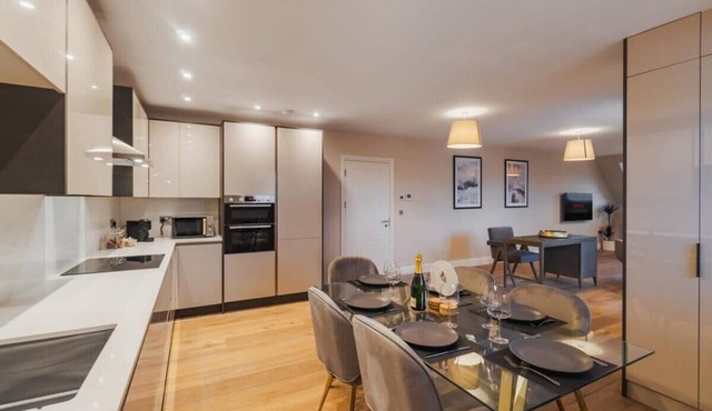 2BR Penthouse |Cinema Room|Parking - By Tempstay