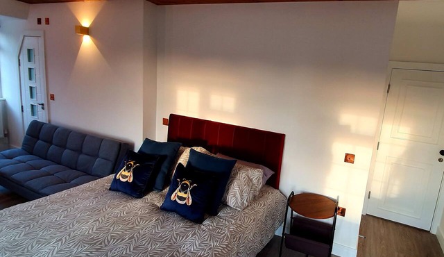 2nd floor deluxe large jacuzzi ensuite - Angel, N1