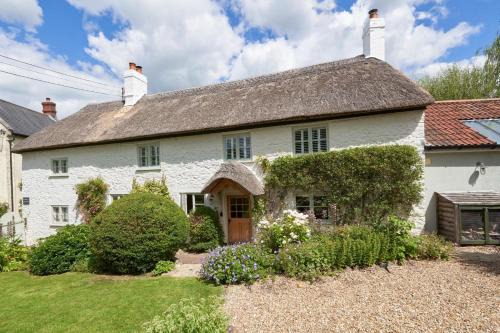 3 Bed in Dalwood oc-p27362