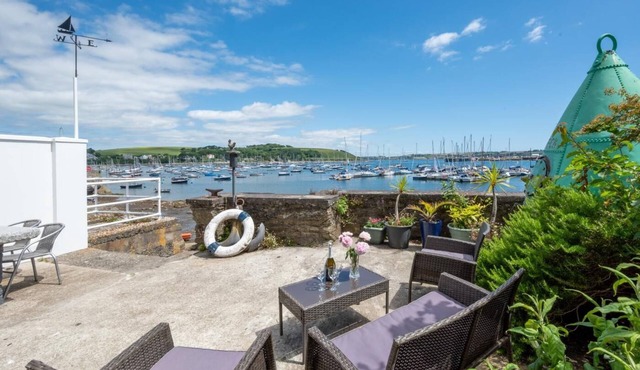 3 Bed in Falmouth (oc-anchge)
