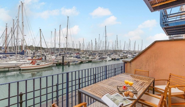 3 Bed in Mount Batten (oc-m33074)