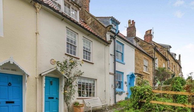 3 Bed in Robin Hoods Bay (oc-s33129)
