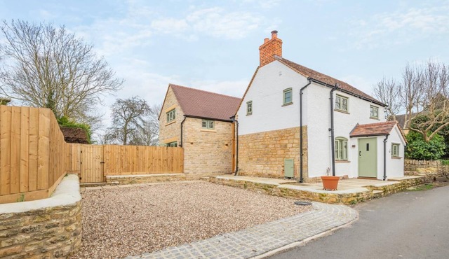 3 Bed in Westmancote (oc-t30722)