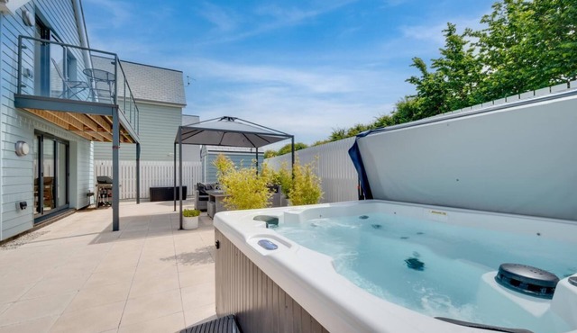 3 Bed in Westward Ho! (oc-cocobe)