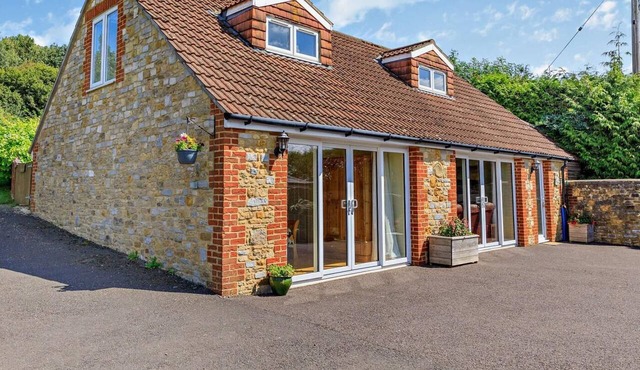 3 Bed in Yeovil (oc-htorv)
