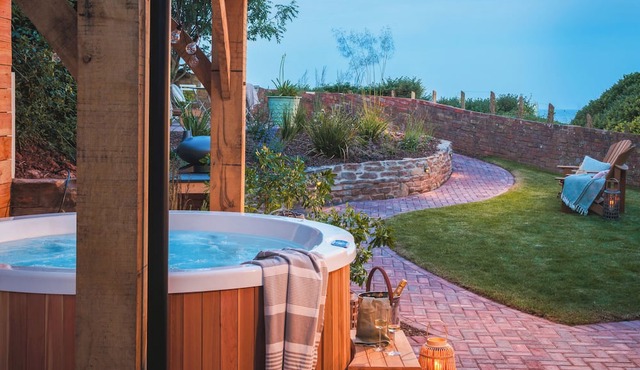3 bedroom accommodation in Budleigh Salterton