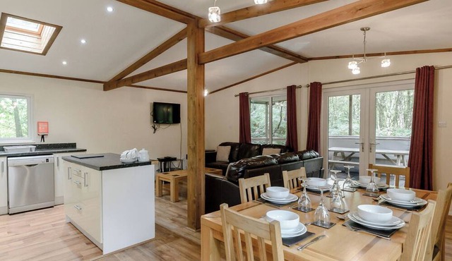 3 bedroom accommodation in Freehay, Cheadle