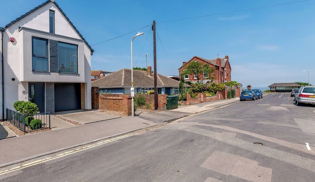 3 bedroom accommodation in Whitstable
