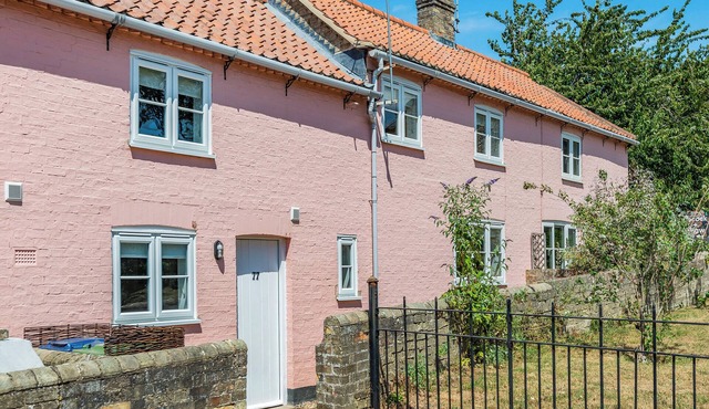 3 bedroom accommodation in Bottisham