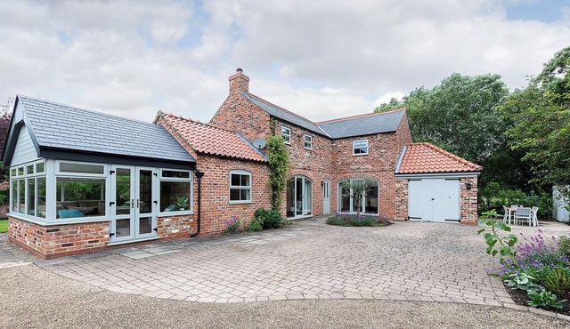 3 bedroom accommodation in Strensall