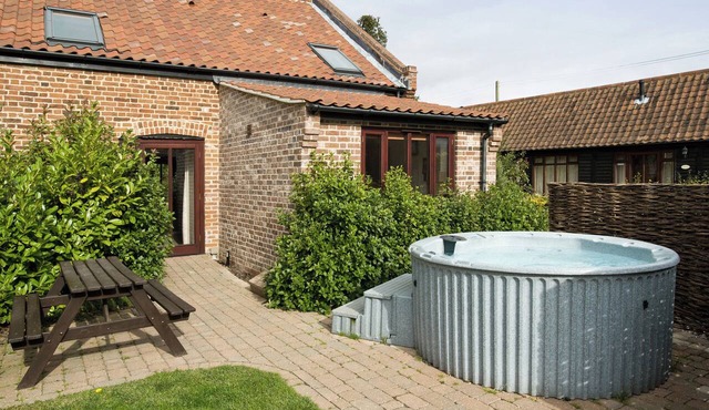 3 bedroom accommodation in Catfield