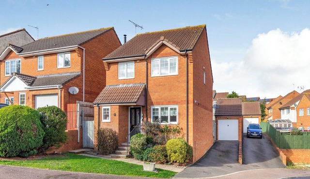 3 bedroom accommodation in Exmouth
