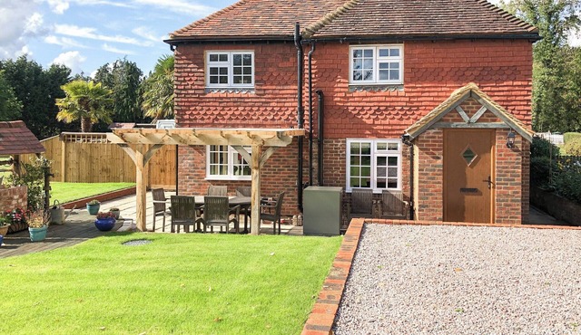 3 bedroom accommodation in Horsham