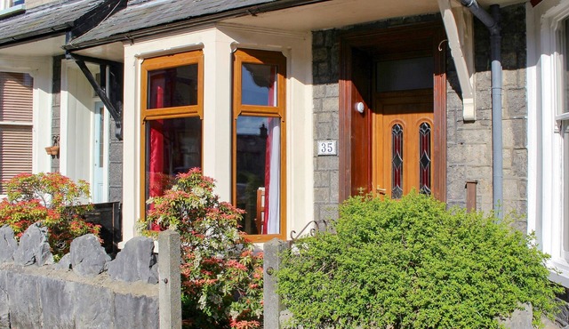 3 bedroom accommodation in Kendal