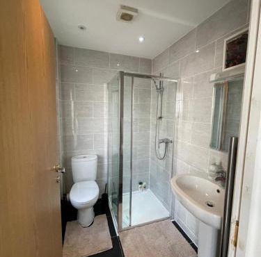 3 bedroom house in Central London