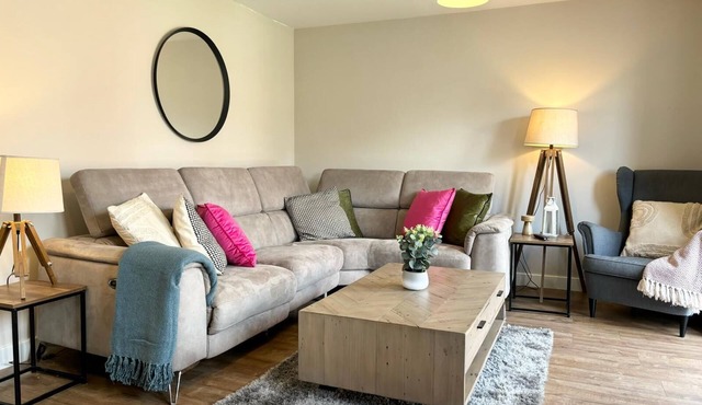 3 Bedroom Modern Property