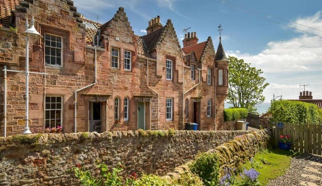 3 Castle Terrace
