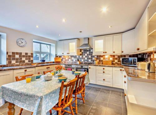 4 Bed in Bishop Auckland oc-93527