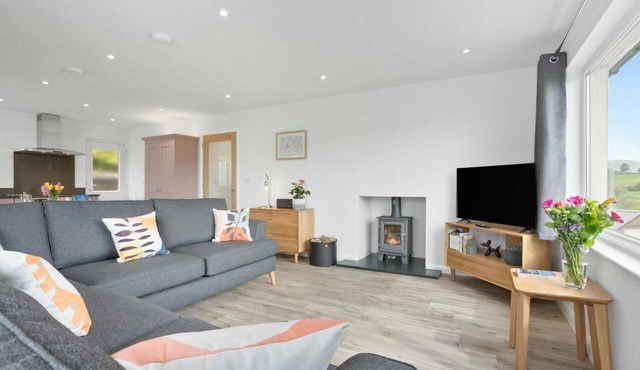 4 Bed in Hawkshead (oc-lr018)
