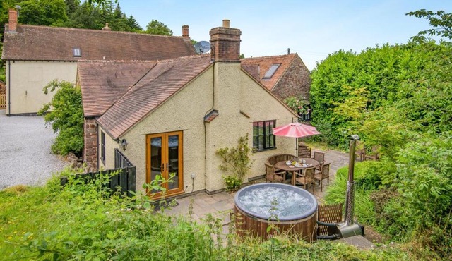 4 Bed in Nether Stowey oc-c30195