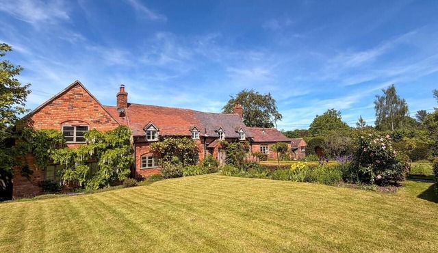 4 Bed in Shrawley (oc-s34861)