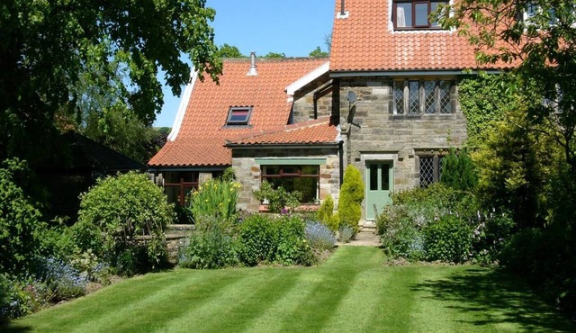 4 Bed in Whitby (oc-g0042)