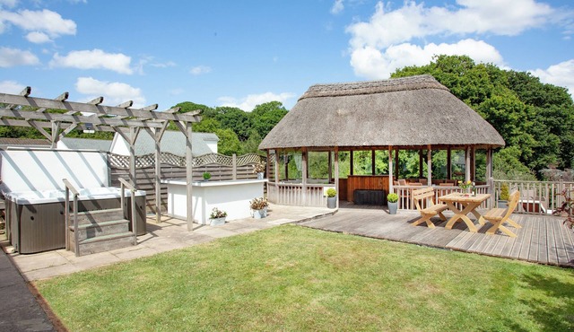 4 bedroom accommodation in Cheriton Bishop