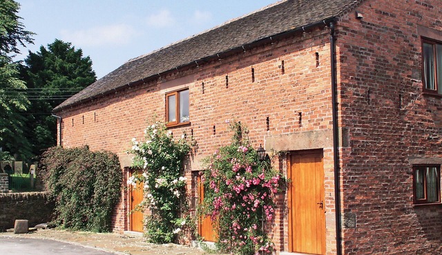 4 bedroom accommodation in Kingsley, near Cheadle