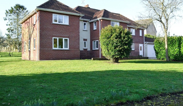 4 bedroom accommodation in Netherbury, Bridport