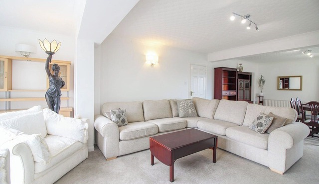 4 bedroom accommodation in Newquay