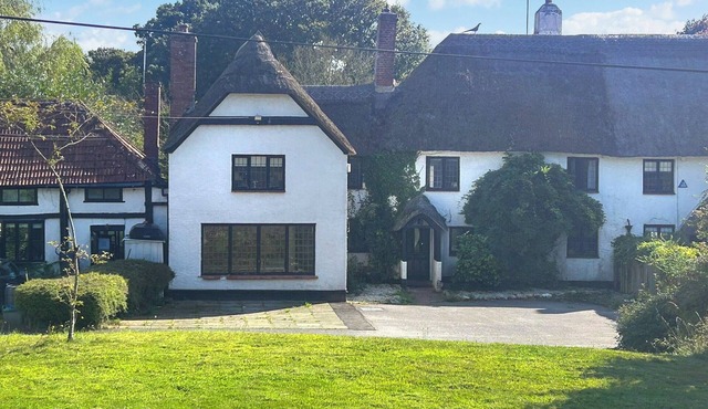 4 bedroom accommodation in Exeter