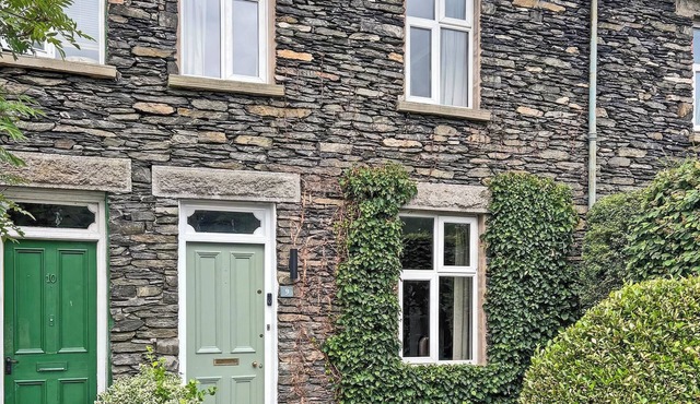 4 bedroom accommodation in Staveley, near Kendal
