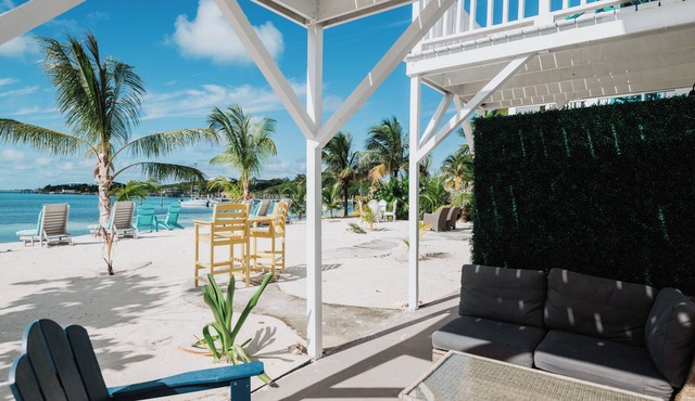 #4 - Guana Beach Inn @sunset beach, Guana Cay