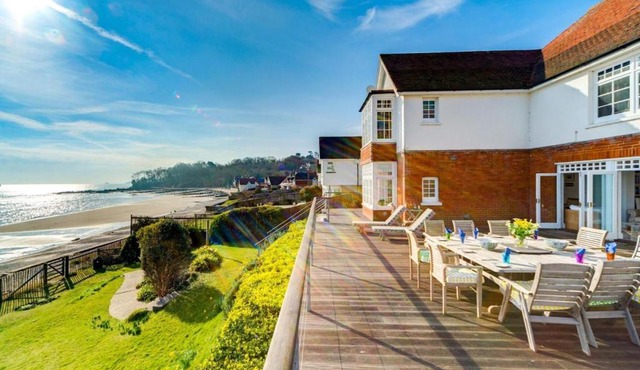 5 Bed in Seaview oc-93445