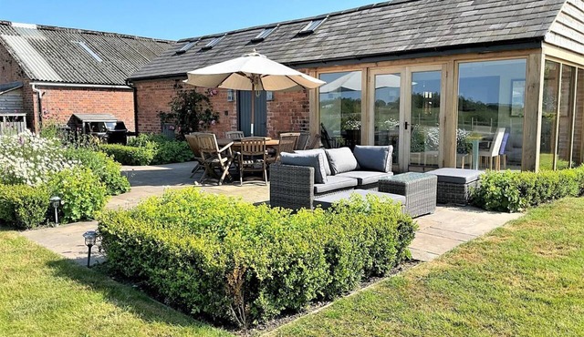5 Bed in Whitchurch (oc-77696)